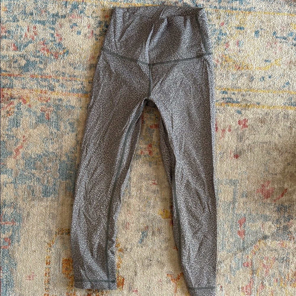 Lululemon Athletica Cropped Gray Leggings